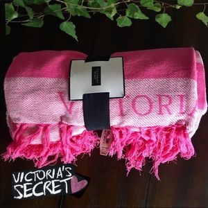 VS striped blanket